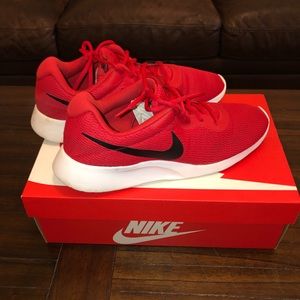 Nike Tanjun running sneaker